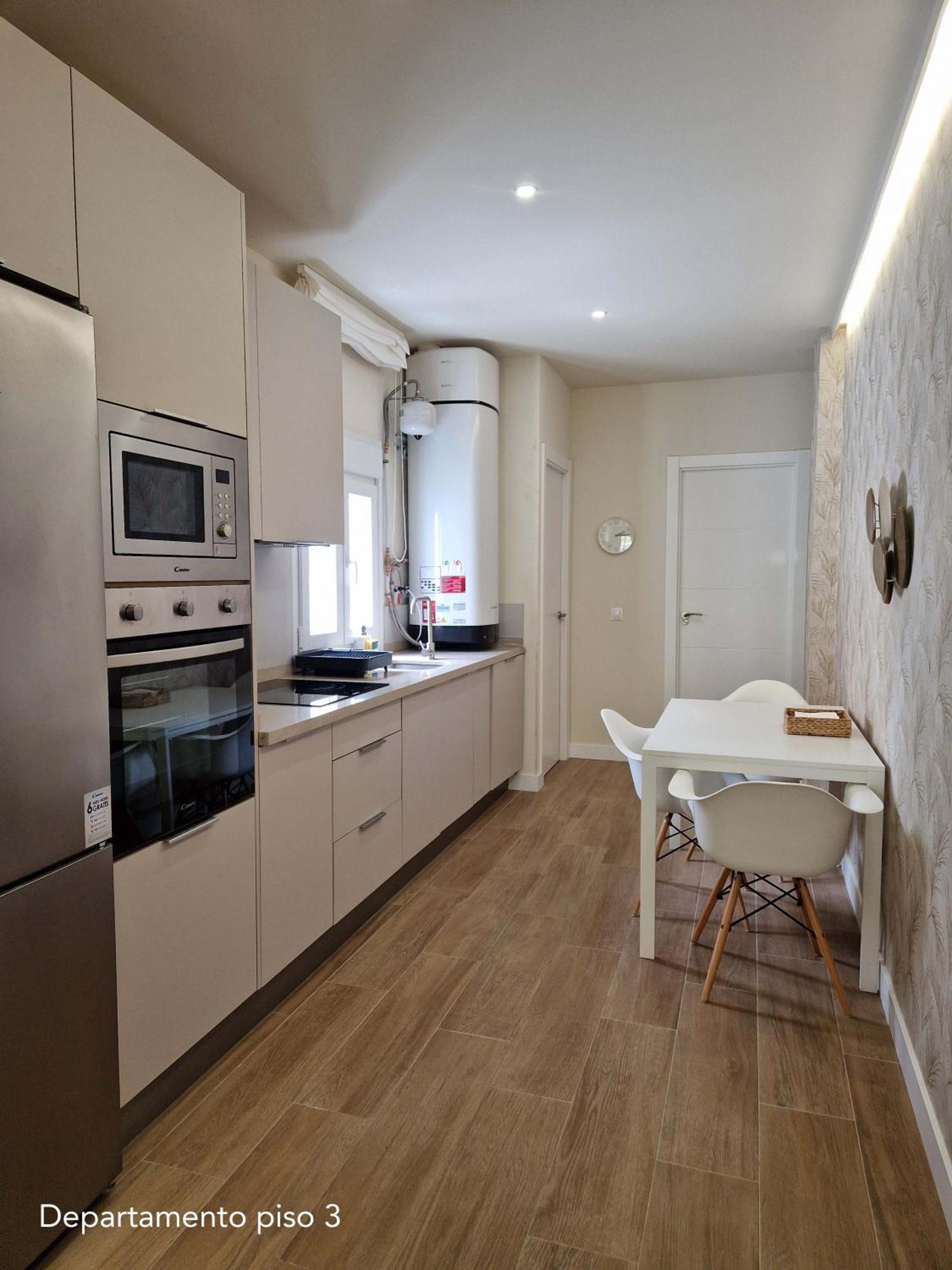 Virgen De Gracia Apartments Малага Экстерьер фото
